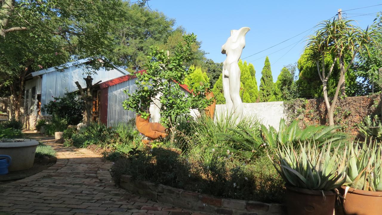 The Sculpture Yard Apartment Pretoria-Noord Exterior foto