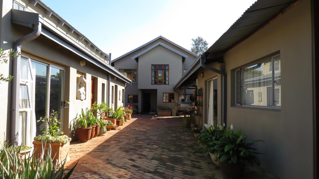 The Sculpture Yard Apartment Pretoria-Noord Exterior foto