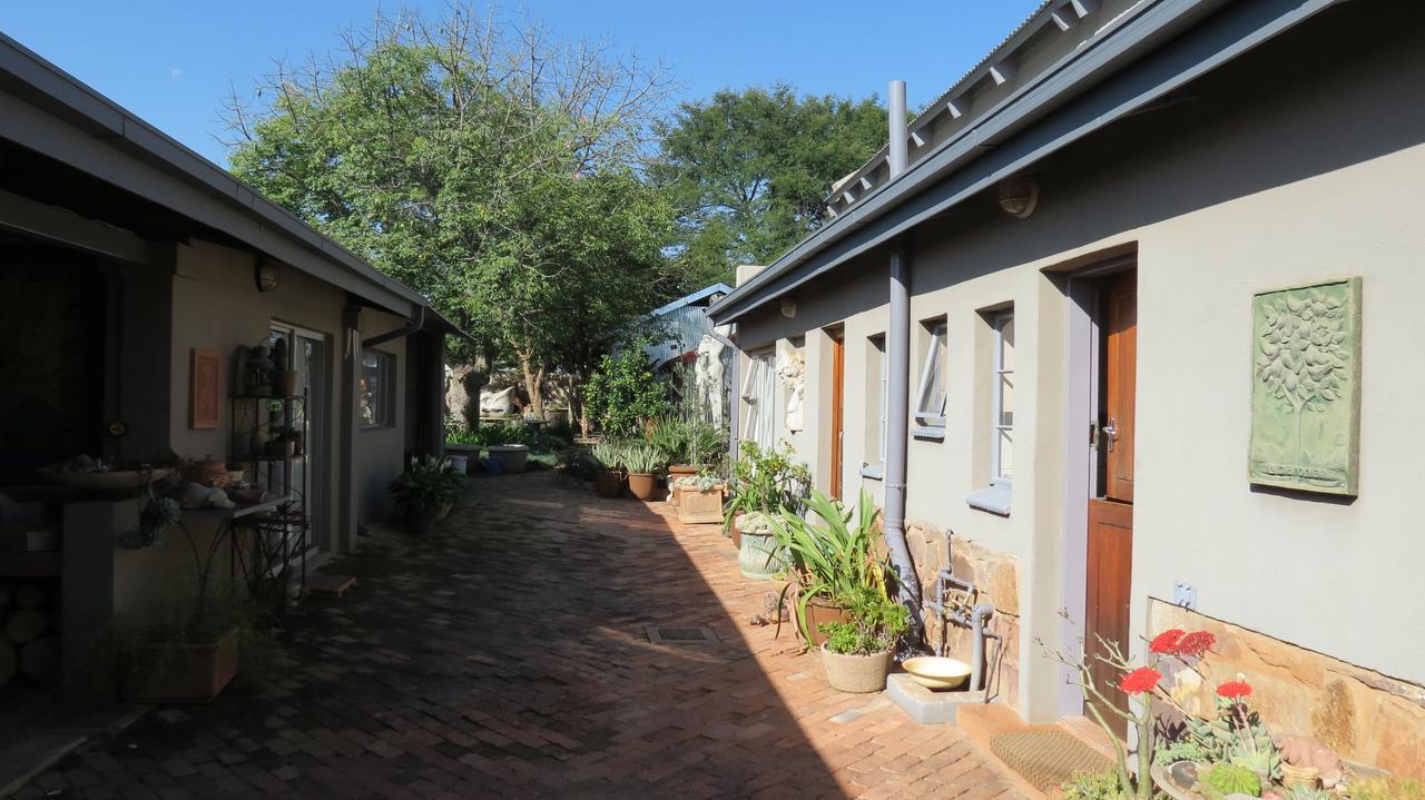 The Sculpture Yard Apartment Pretoria-Noord Exterior foto